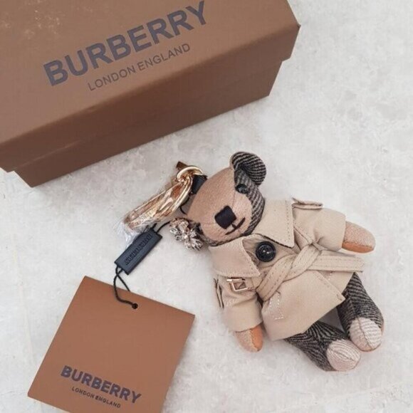 BURBERRY Bear 🐻 keychain purse charm - Picture 5 of 8